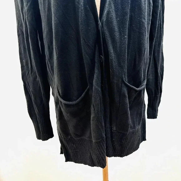 Target Women Long Sleeve Button Down V-Neck Black Cardigan Sweater Size Medium - Picture 7 of 12